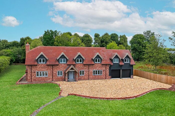6 Bedroom Detached House For Sale In Old Nursery Lane, Brightwell-Cum-Sotwell, OX10