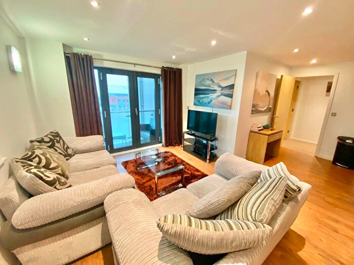 2 Bedroom Flat To Rent In Kings Road, Swansea, SA1