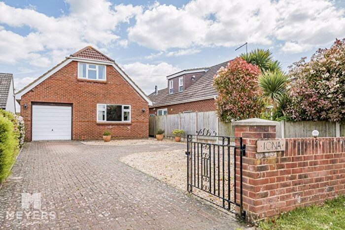 3 Bedroom Detached House For Sale In Baileys Drove, Wool, BH20