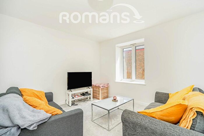 2 Bedroom Apartment To Rent In Lower Brook Street, Winchester, SO23