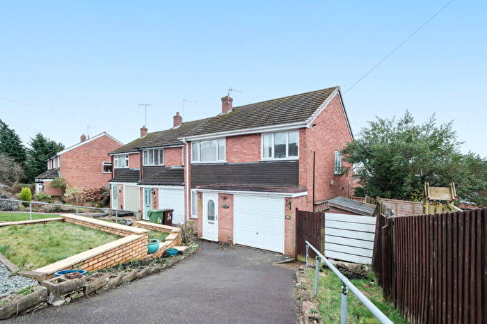 3 Bedroom End Of Terrace House For Sale In Greenfield Avenue, Marlbrook, Bromsgrove, B60