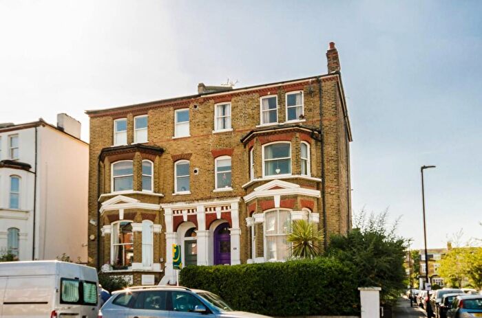 1 Bedroom Flat To Rent In Rosendale Road, West Dulwich, London, SE21