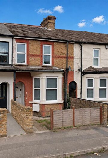 Studio To Rent In Bellclose Road, West Drayton, UB7