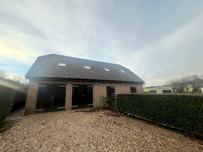 2 Bedroom Apartment To Rent In White Lane, Hannington, RG26