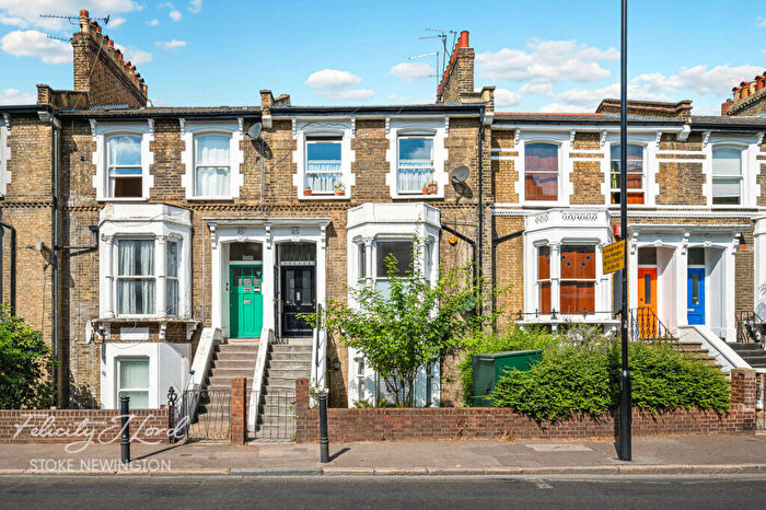 1 Bedroom Apartment For Sale In Albion Road, London, N16