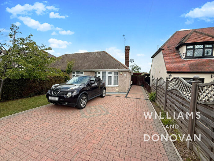 1 Bedroom Detached Bungalow To Rent In Oak Walk, Hockley, SS5
