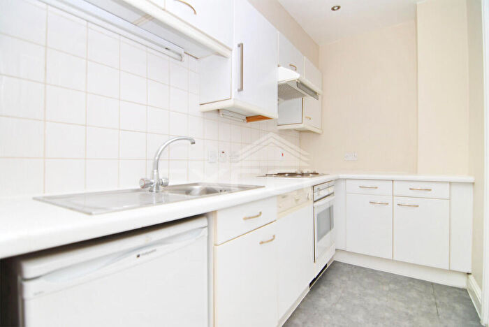 2 Bedroom Apartment To Rent In Broadley Street, Marylebone, London, NW8