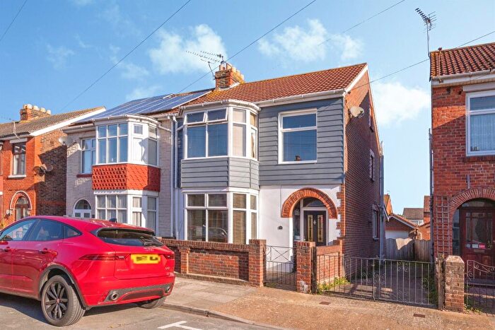 3 Bedroom Semi-Detached House For Sale In Madeira Road, Portsmouth, PO2