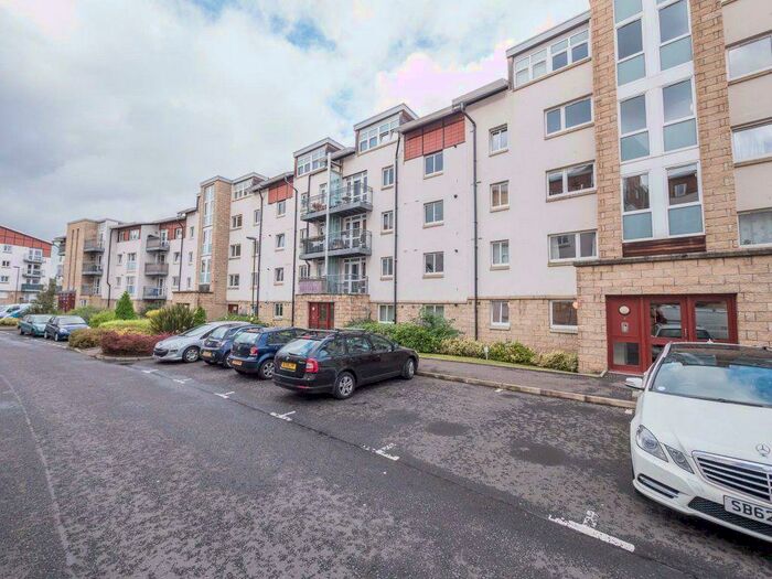 2 Bedroom Flat To Rent In Allanfield Place, Hillside, EH7