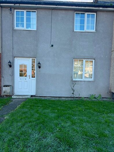 3 Bedroom Terraced House For Sale In Broomhouse Lane, Doncaster, DN12
