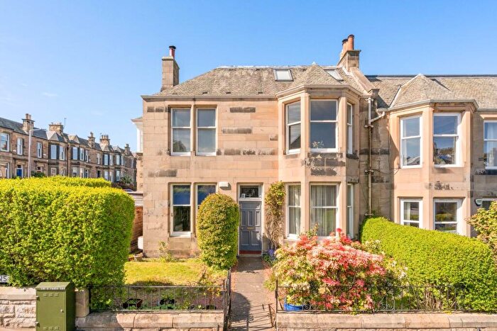 2 Bedroom Flat For Sale In Plewlands Gardens, Edinburgh, EH10