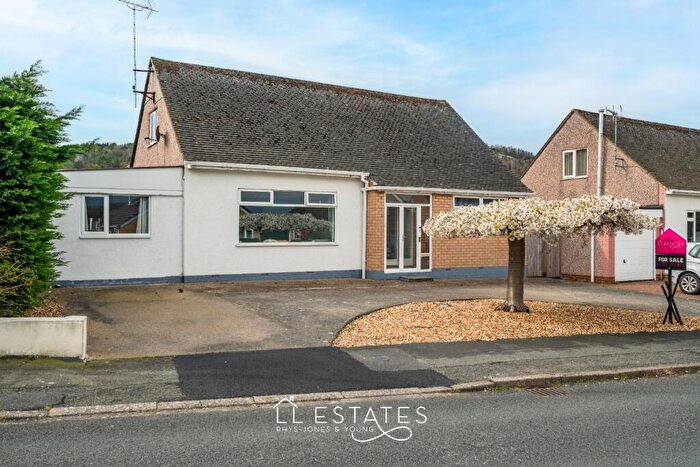 4 Bedroom Detached Bungalow For Sale In Bryn Twr, Abergele, LL22