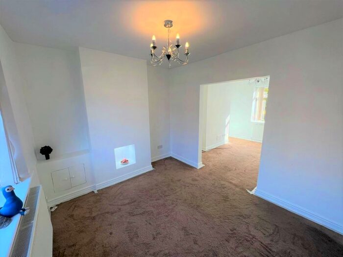 3 Bedroom Semi-Detached House To Rent In Patterdale Road, Offerton, Stockport, SK1