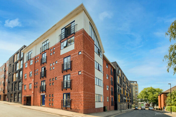 2 Bedroom Apartment To Rent In Lexington Apartments, Scotland Street, Birmingham, B1
