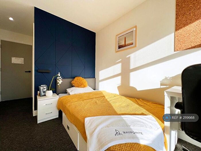 1 Bedroom Flat To Rent In Cathays Terrace, Cardiff, CF24