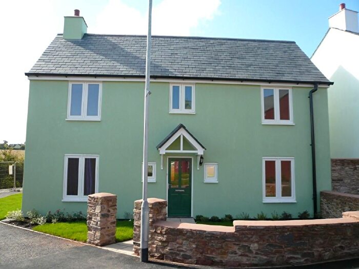 4 Bedroom Detached House To Rent In Parks Drive, Plymouth, PL9