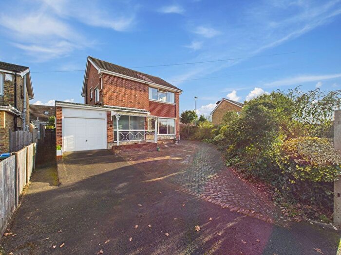 3 Bedroom Detached House For Sale In St. Johns Road, Locks Heath, Southampton, SO31