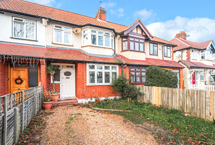 3 Bedroom Terraced House For Sale In Caldbeck Avenue, Worcester Park, KT4