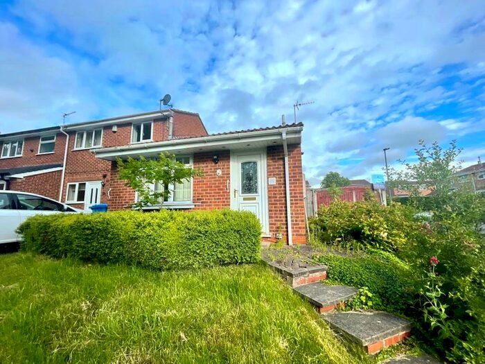 1 Bedroom Bungalow To Rent In Pinecroft Court, Oakwood, DE21