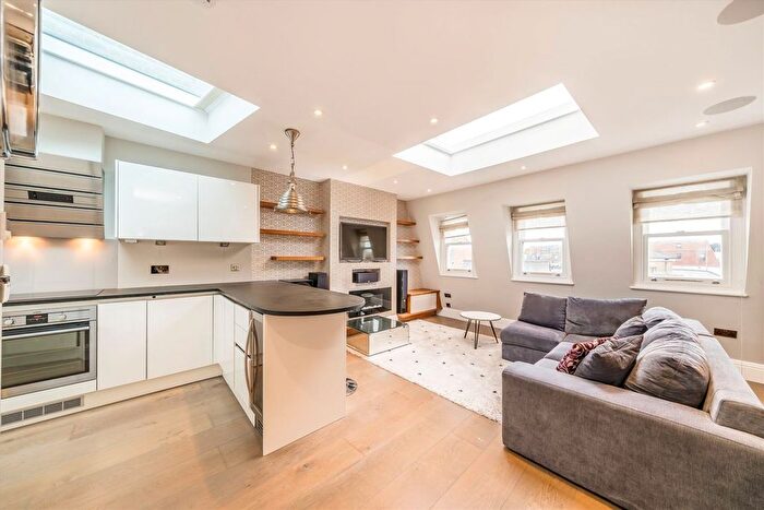 2 Bedroom Flat To Rent In Dawes Road, London, SW6