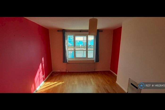 1 Bedroom Flat To Rent In Limes Grove, London, SE13