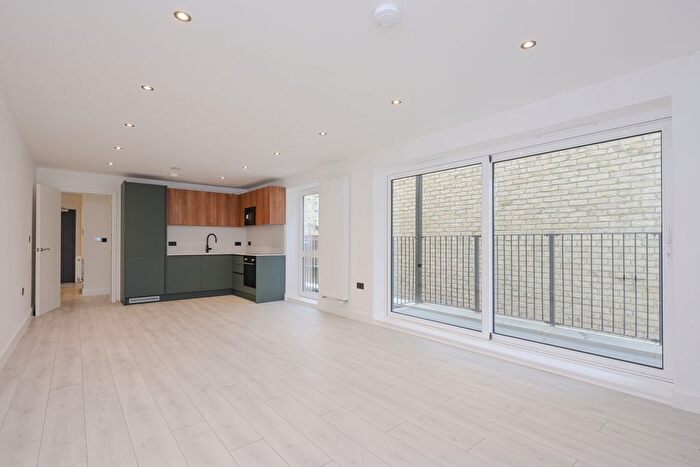 2 Bedroom Flat For Sale In Ace Court, A The Broadway, Wimbledon, London, SW19