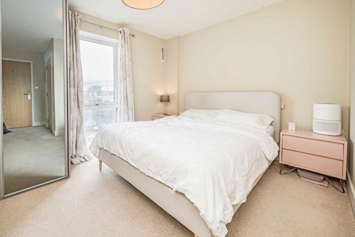 2 Bedroom Flat For Sale In Freda Street, Bermondsey, SE16