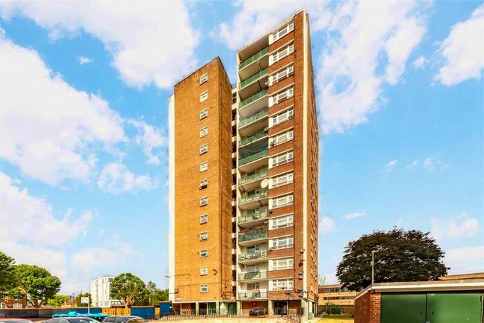 1 Bedroom Flat To Rent In Rennie Estate, London, SE16