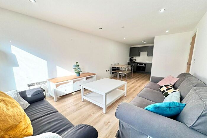 2 Bedroom Apartment To Rent In Florence Street, Birmingham, B1