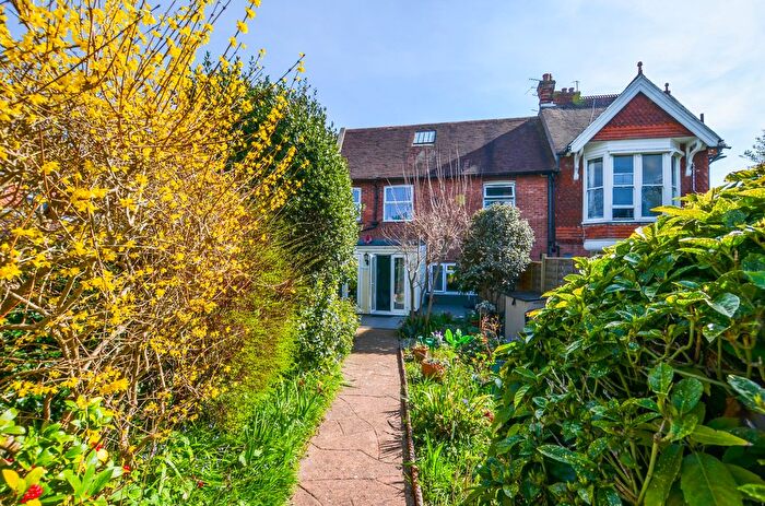 2 Bedroom Flat For Sale In Upper Avenue, Eastbourne, Eastbourne, East Sussex, BN21