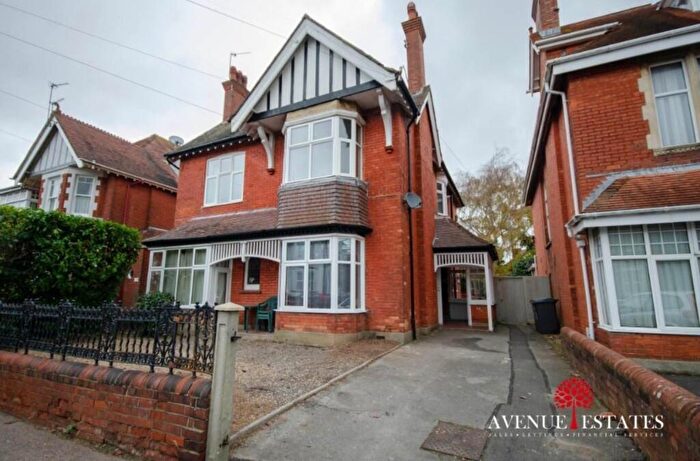 1 Bedroom Apartment For Sale In Bryanstone Road, Bournemouth, Dorset, BH3