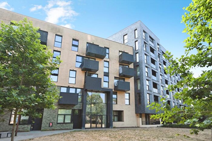 1 Bedroom Flat For Sale In Burgess Springs, Chelmsford, Essex, CM1