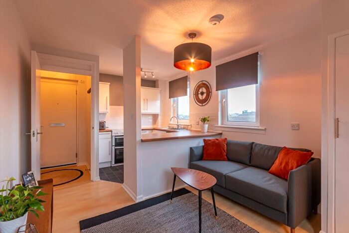 1 Bedroom Flat To Rent In L Laichpark Loan, Edinburgh, EH14