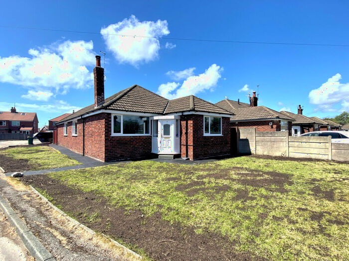 3 Bedroom Bungalow To Rent In Langdale Close, Thornton-Cleveleys, Lancashire, FY5