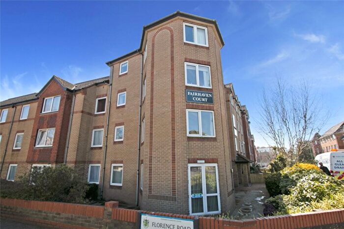 2 Bedroom Apartment For Sale In Fairhaven Court, Boscombe, BH5