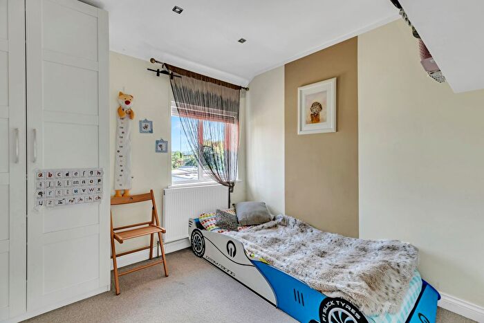 3 Bedroom Terraced House For Sale In Horton Road, Colnbrook, Slough, SL3