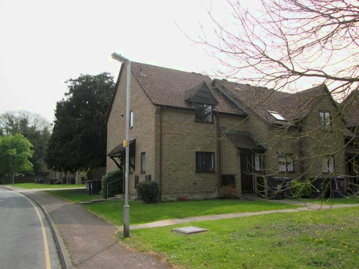 1 Bedroom Flat To Rent In King James Way, Royston, SG8