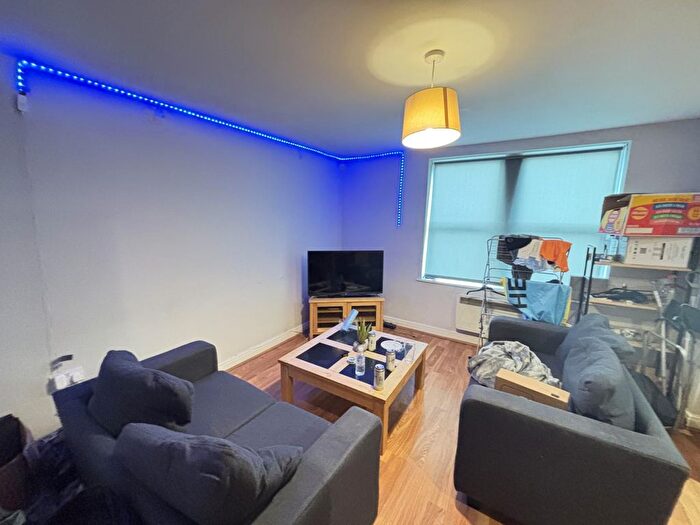 2 Bedroom Semi-Detached House To Rent In Norton House Cardigan Road, Leeds, LS6