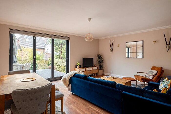 3 Bedroom Terraced House For Sale In Conifer Close, Reigate, RH2