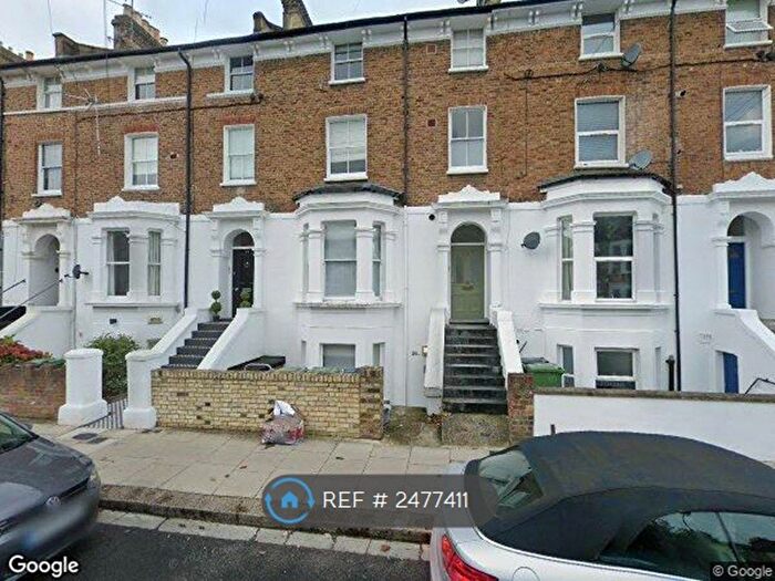 2 Bedroom Maisonette To Rent In Oaklands Grove, London, W12