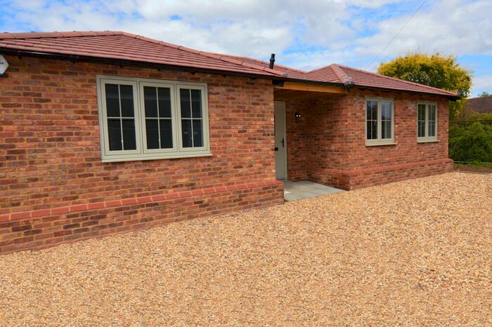 2 Bedroom Bungalow To Rent In Chapel Green, Wokingham, RG40