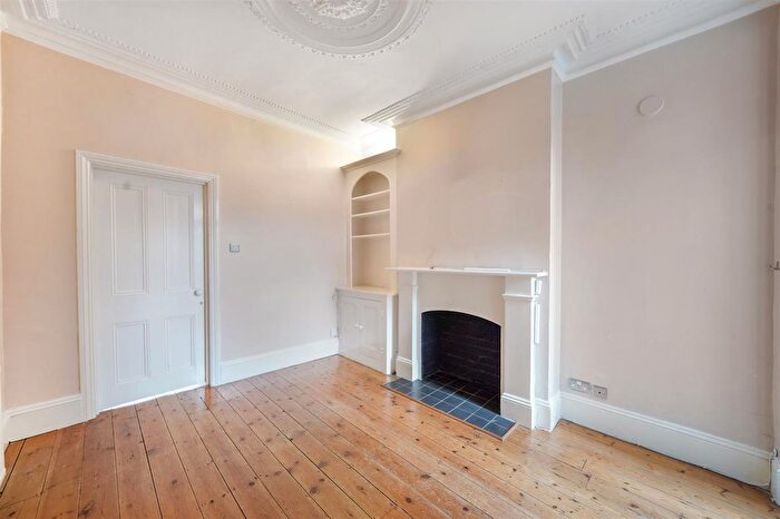 1 Bedroom Flat For Sale In Mexfield Road, London, SW15