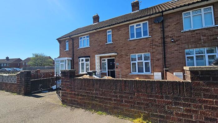 3 Bedroom House To Rent In Trevithick Drive, Dartford, DA1