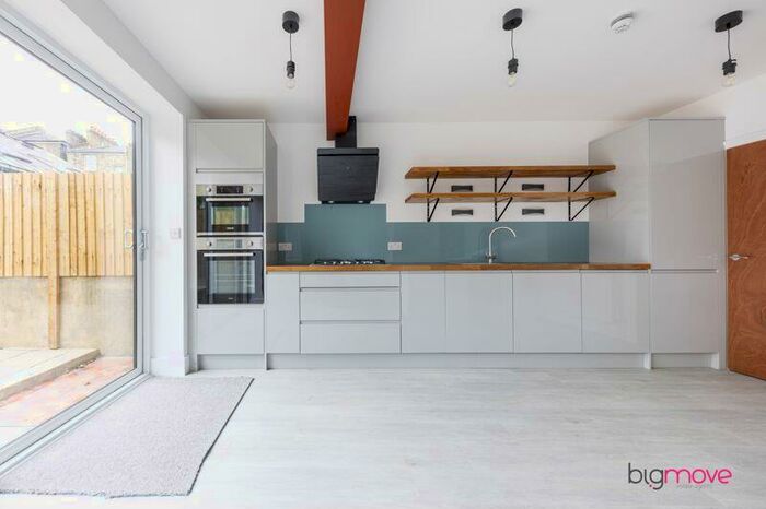 6 Bedroom Terraced House To Rent In Wilton Way, London, E8