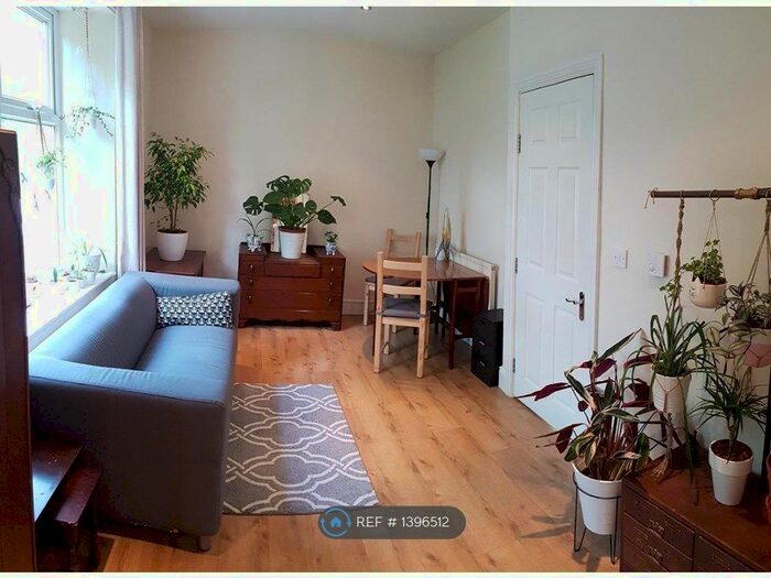 1 Bedroom Flat To Rent In Montgomery Road, Sheffield, S7