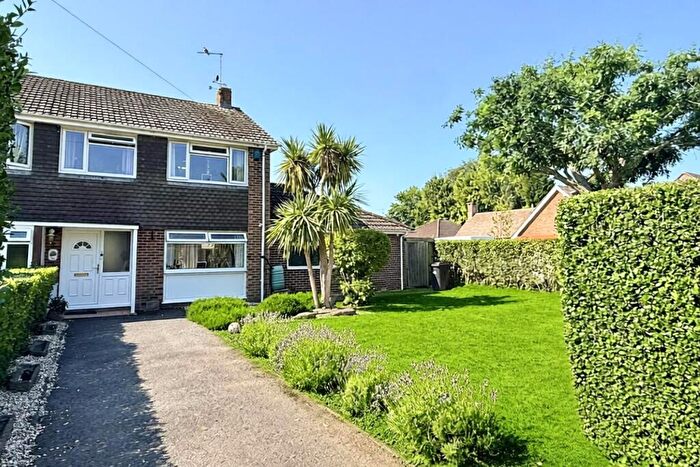 4 Bedroom Semi-Detached House For Sale In Hightown Road, Ringwood, BH24