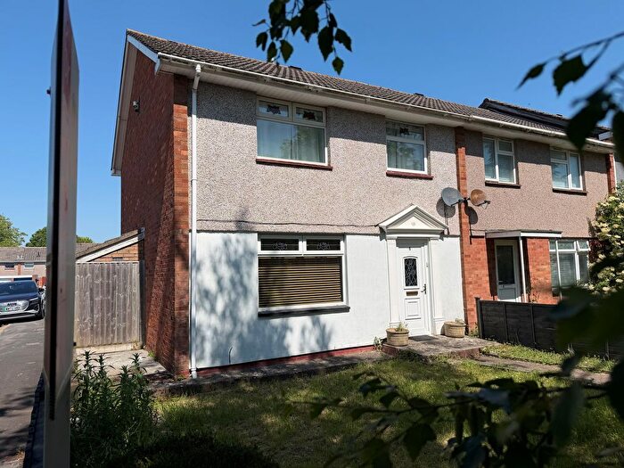 3 Bedroom End Of Terrace House For Sale In Tracy Close, Whitchurch, Bristol, BS14