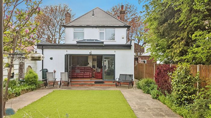 3 Bedroom Property To Rent In Cedars Road, Croydon, CR0