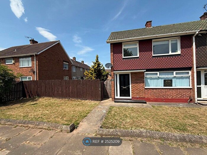 3 Bedroom Terraced House To Rent In Broadwell Road, Middlesbrough, TS4