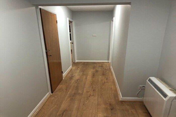 1 Bedroom Flat To Rent In Cedar Road, Sutton, SM2